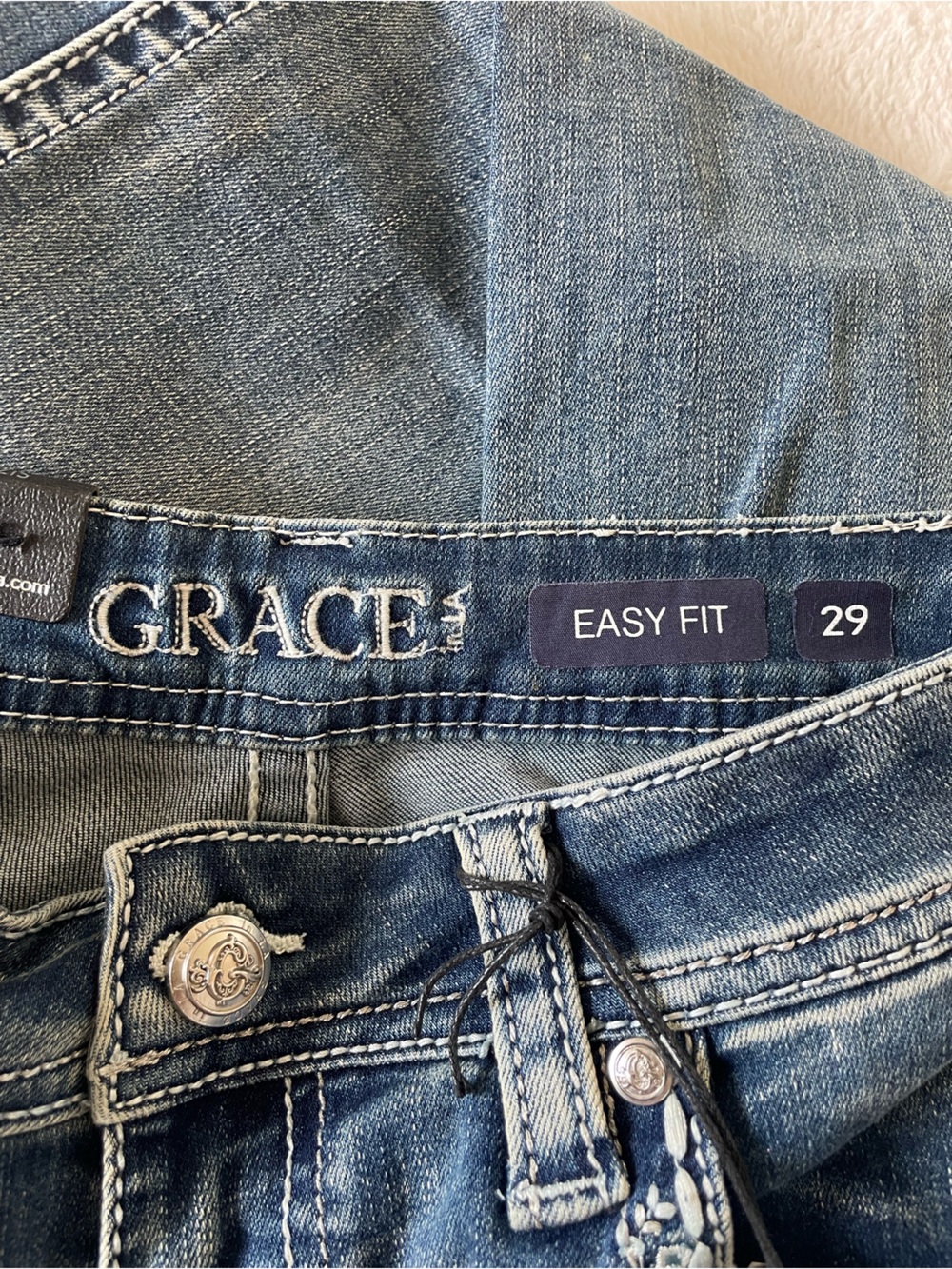 NWT Grace in LA Tribal Aztec Embroidered Easy Fit Bootcut Jeans Size 29 Western - Picture 5 of 8